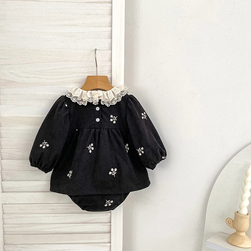 2026 Baby Girl Corduroy Romper 0-24M Long Sleeve Lace Ruffle Collar Floral Embroidery Bodysuit Autumn Infant Princess Romper